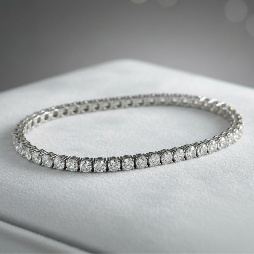 925 Silver, 11.5CTW Ice Cube Moissanite Bracelet - 8.5"